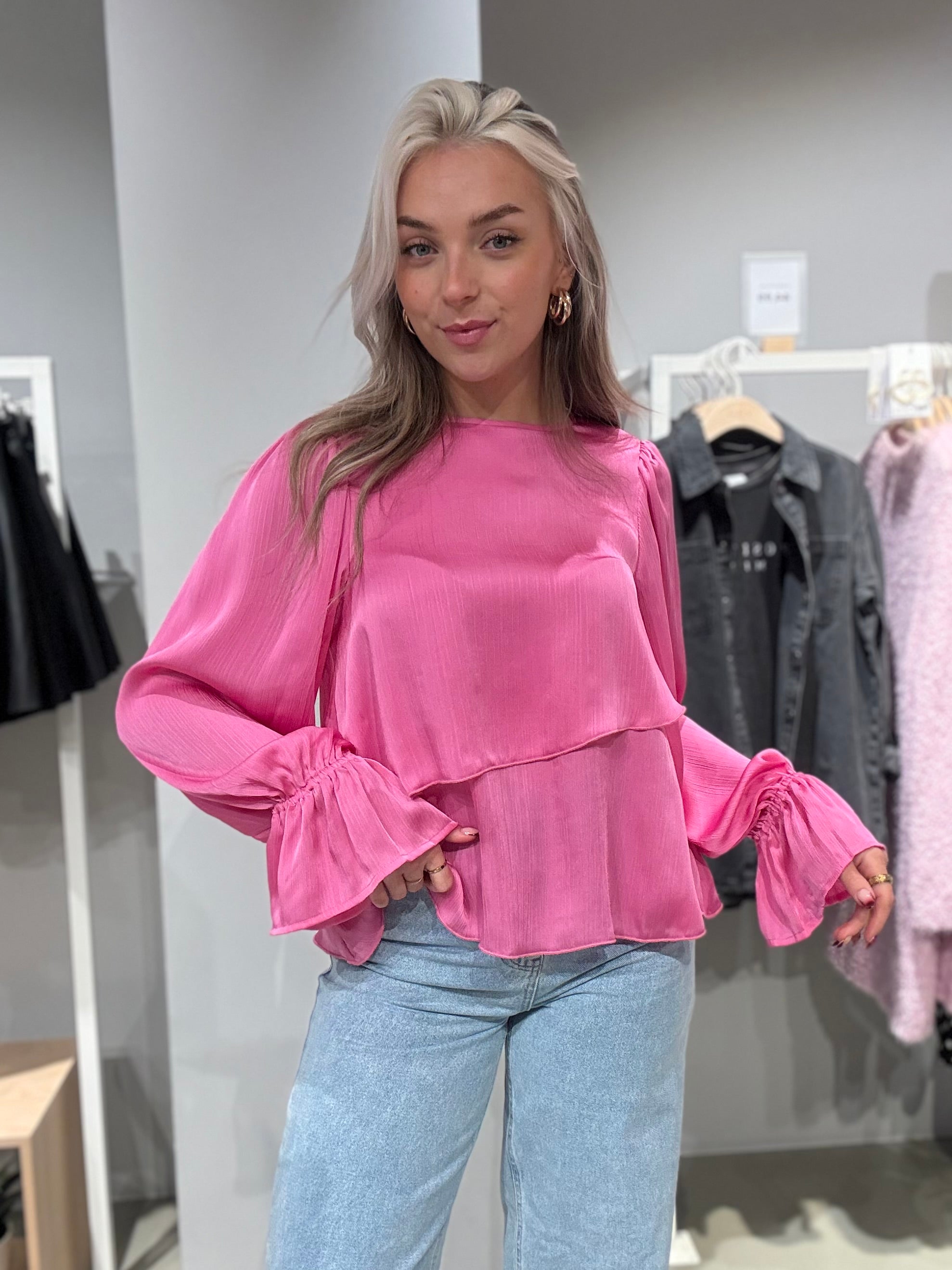 VICARLEY Top - Fiji Flower